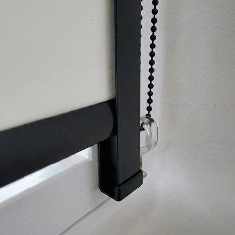 Nedre del av rullgardin med sidoprofil